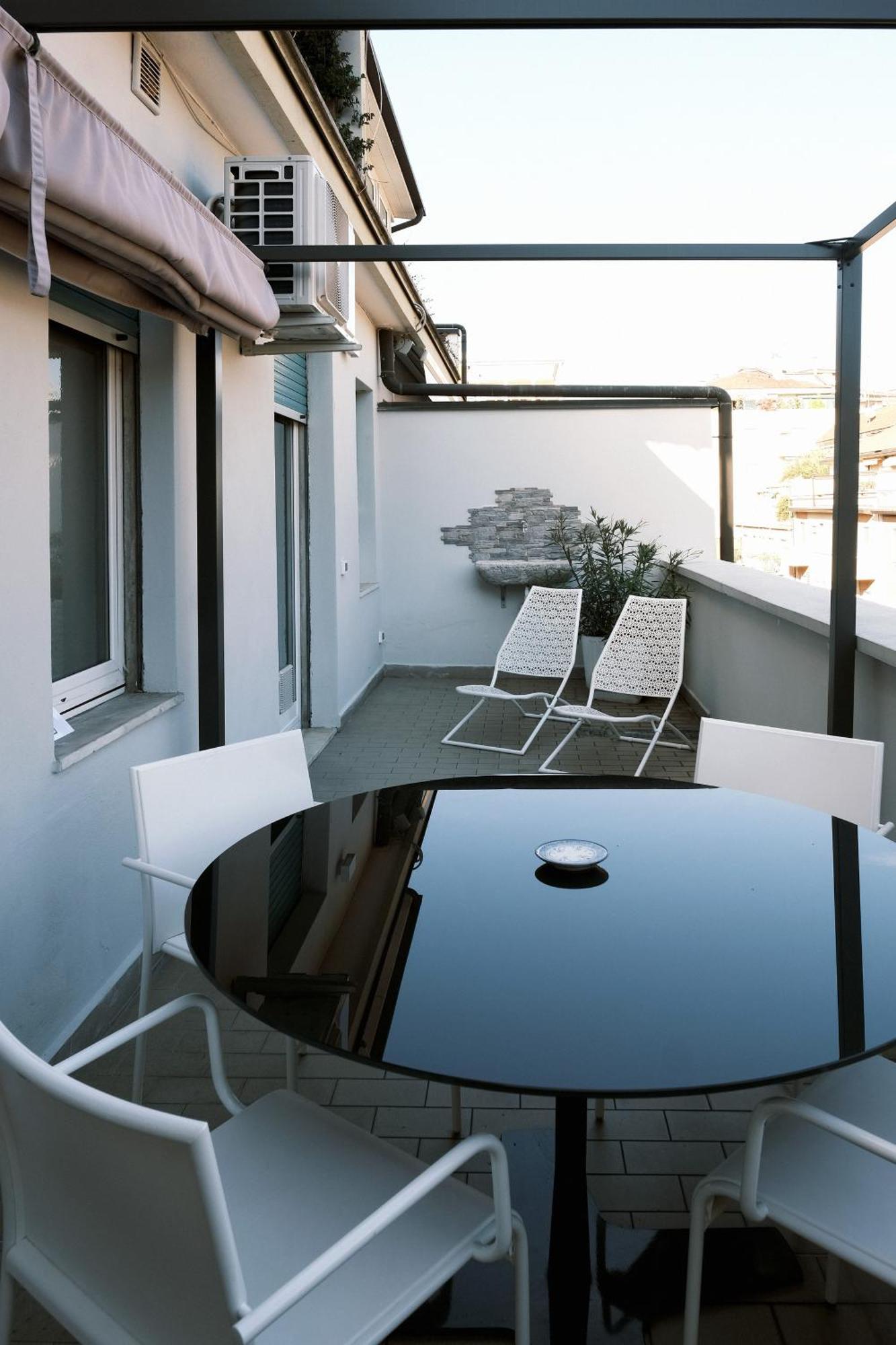 Comecasa Citta Studi Terraced Apartment มิลาน ภายนอก รูปภาพ